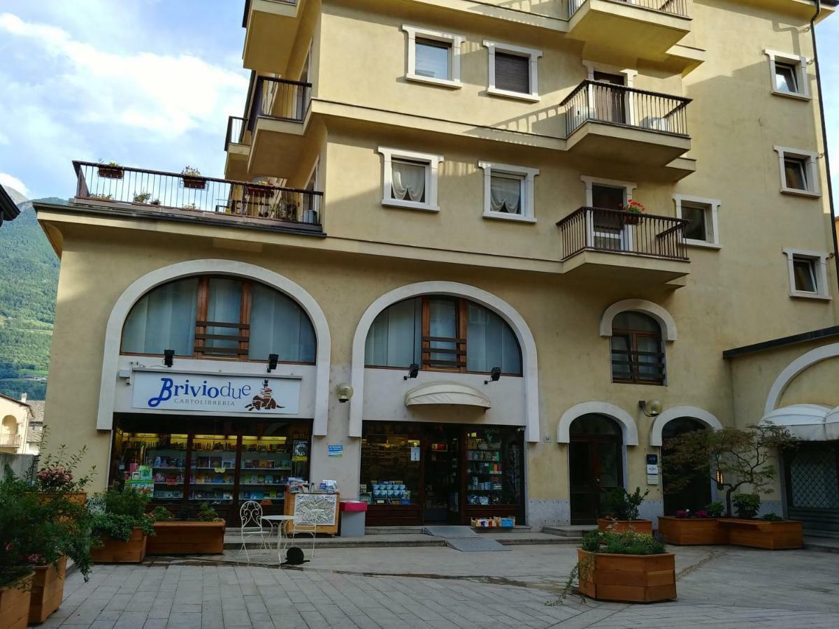 L'Atelier Du Temps - Domotico Apartment Aosta Exterior photo